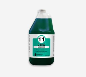 Bouteille de dégraisseur D-8500 4L vert alcalin pour usage professionnel.