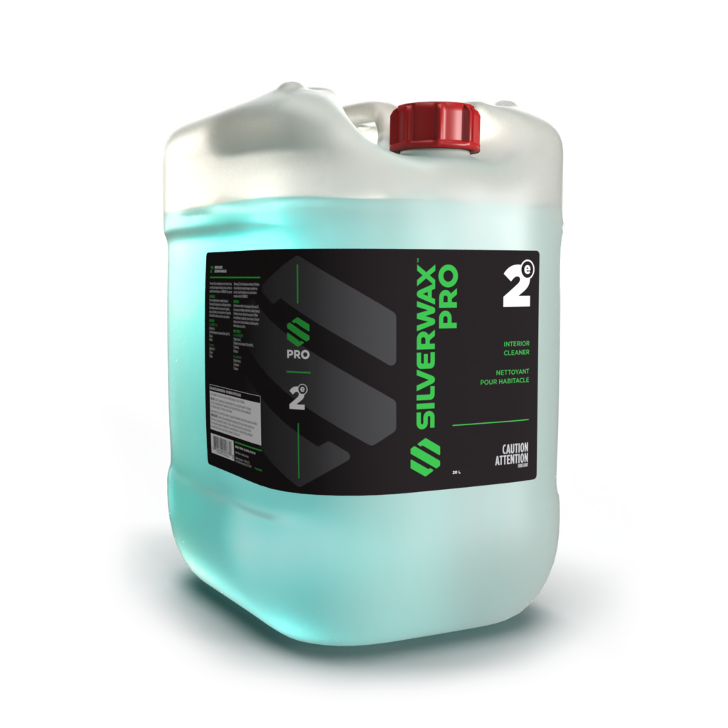 Bidon plastique blanc SILVERWAX PRO pour entretien, liquide bleu, capuchon rouge, étiquette bilingue noire et verte.