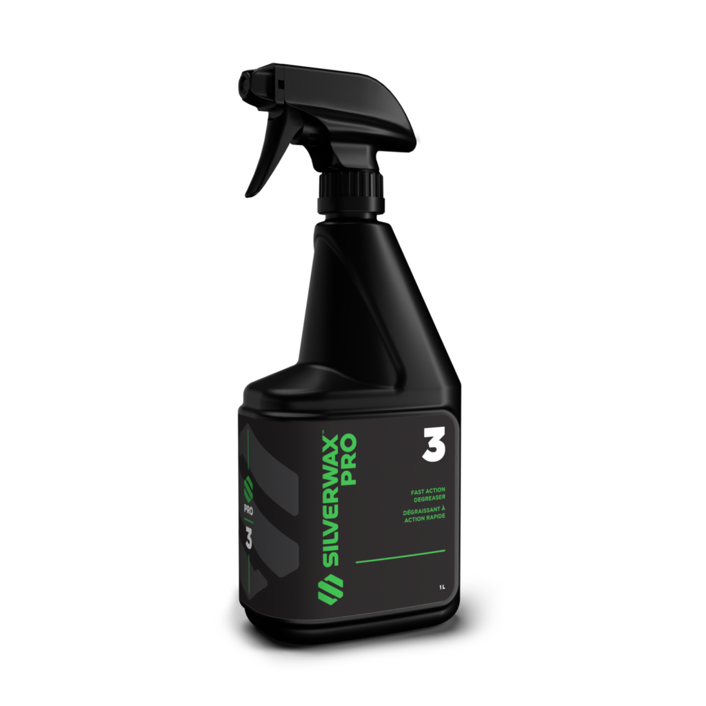 Spray dégraissant SILVERWAX PRO 3, flacon 1L, entretien rapide des sanitaires et surfaces, emballage écoresponsable.