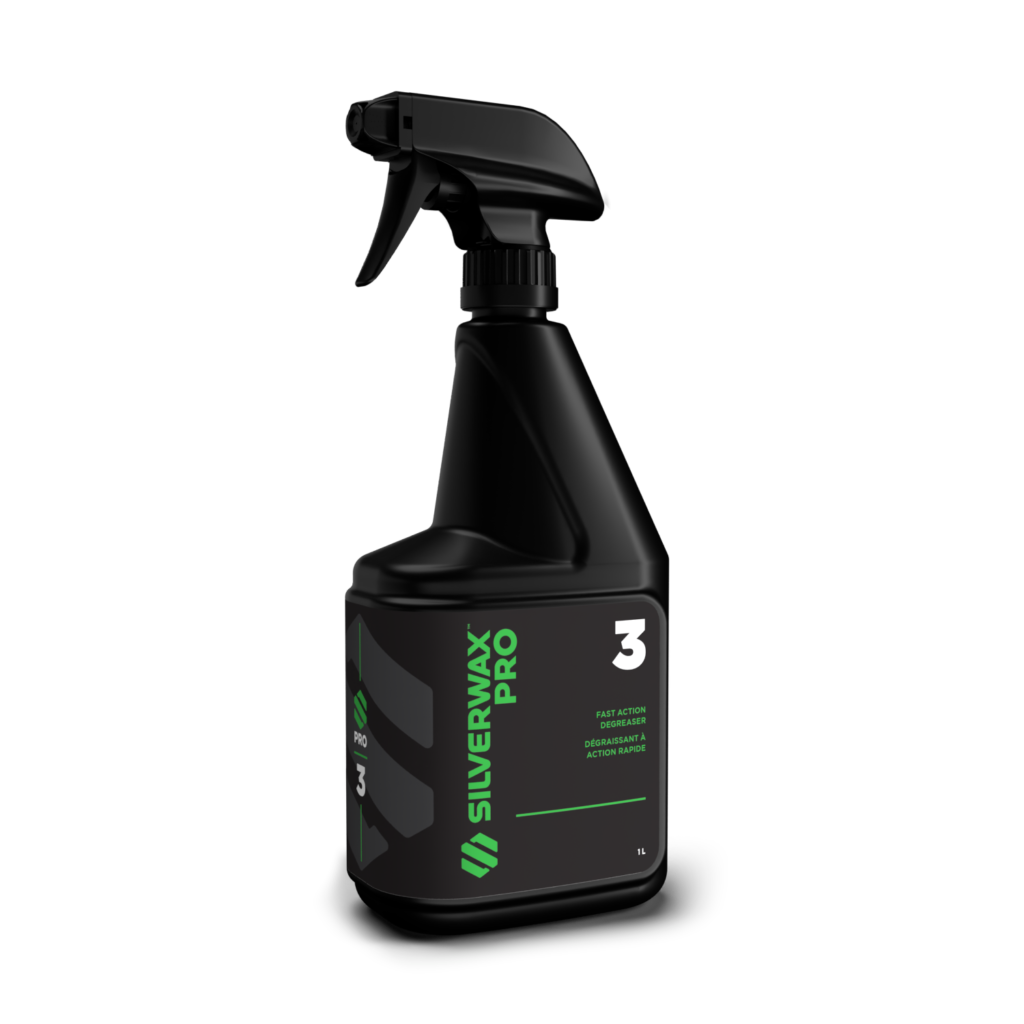 Spray dégraissant SILVERWAX PRO 3, flacon 1L, entretien rapide des sanitaires et surfaces, emballage écoresponsable.