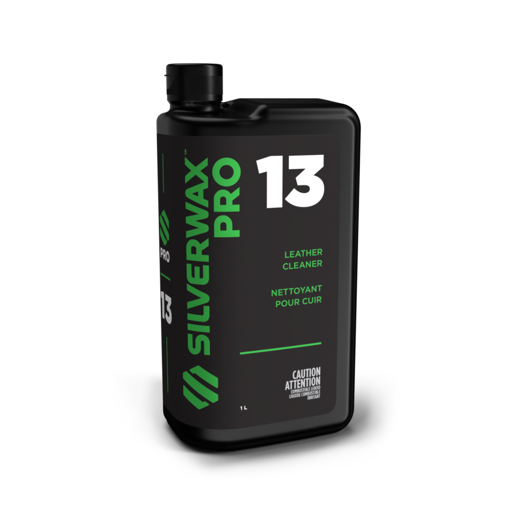 Bidon 1L nettoyant cuir Silverwax Pro 13, étiquette verte/blanche, capuchon noir, instructions bilingues ; entretien hygiénique.