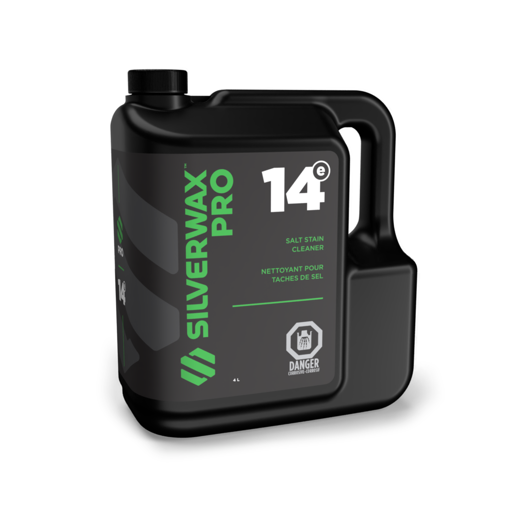 Bidon noir 4L Silgewax Pro 14E, nettoyant antitache écologique, étiquette verte, idéal entretien sanitaires.