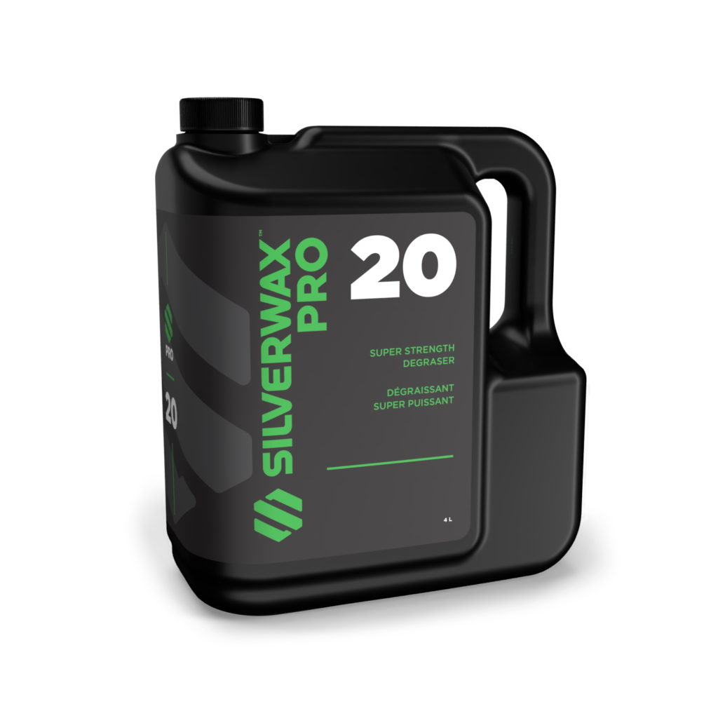 Bidon noir 4L Silverwax Pro 20 Dégraissant ultra puissant, étiquette verte-blanche, entretien et nettoyage professionnels.