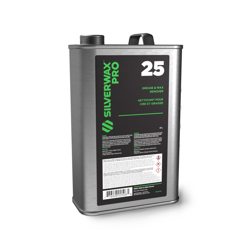 Bidon de 4L SILVERWAX PRO 25 Nettoyant dégraissant, étiquette noire, instructions bilingues, bouchon vissable.
