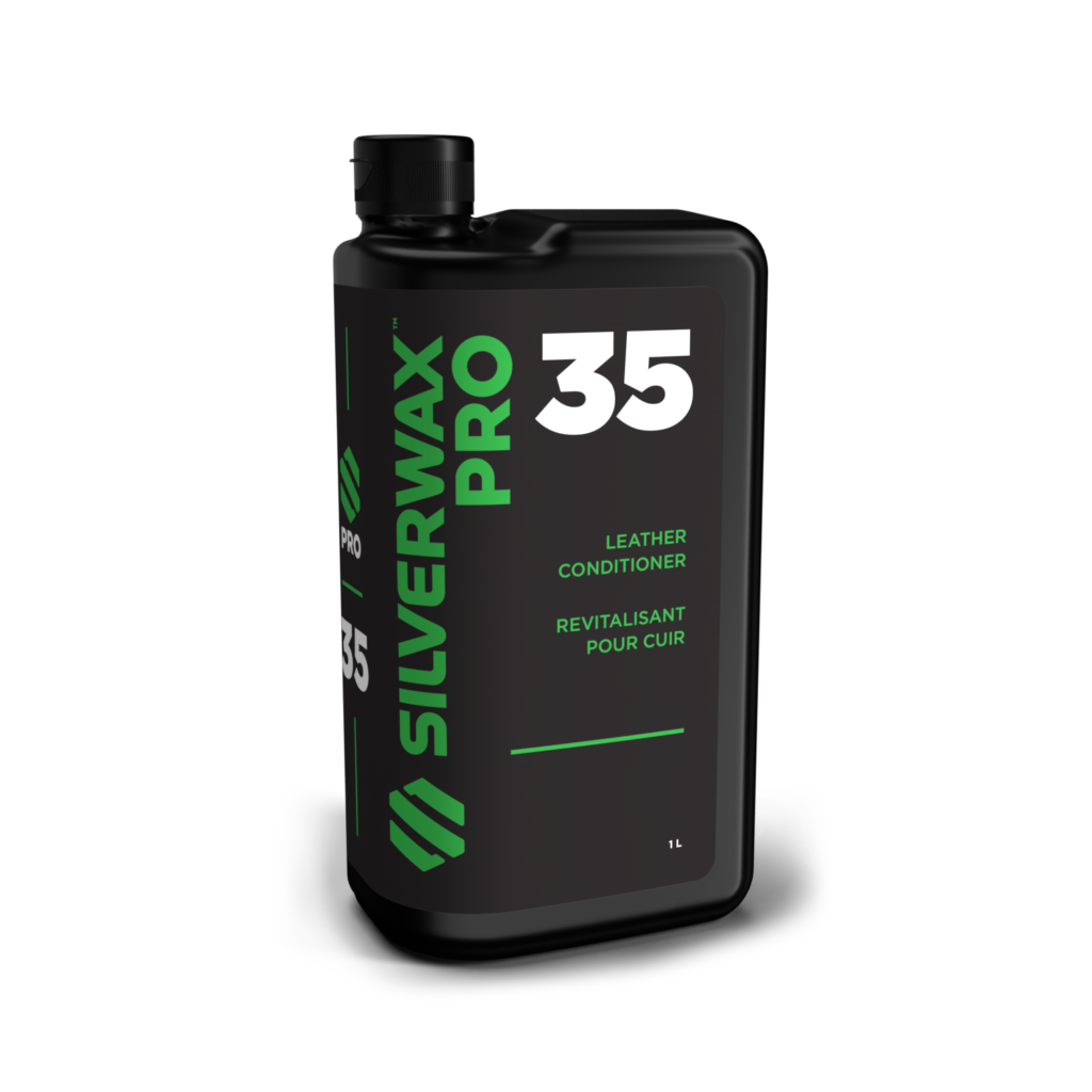 Bouteille noire 1L SILVERWAX PRO 35, revitalisant pour cuir, design moderne, idéale entretien intérieur auto.
