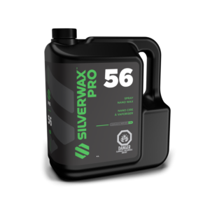 Bidon noir 4L Silverwax Pro 56 nano cire, étiquette sécurité FR/EN, entretien pro véhicule.