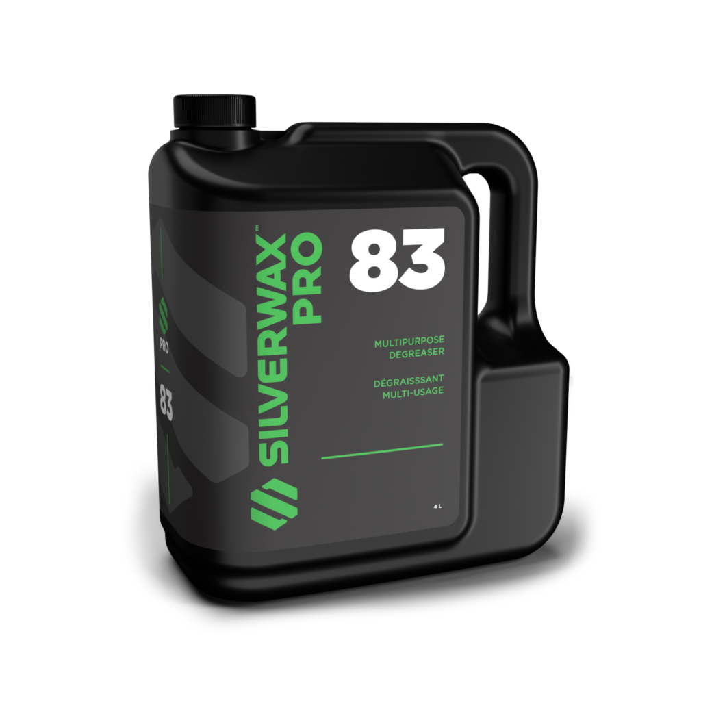 Bidon noir 4L Silverwax Pro 83, dégraissant multi-usage écologique, étiquette verte, pour entretien et nettoyage sanitaires.