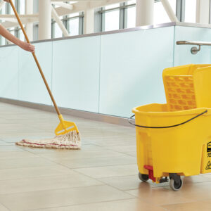 SEAU ESSOREUSE RUBBERMAID JAUNE 35PTE DESCENDANT